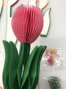 SUNBEAUTY 8 Stueck Tulpen Wabenbaelle Weiss Rosa Papier Blumen Dekoration Gelb - Bild 1 von 6
