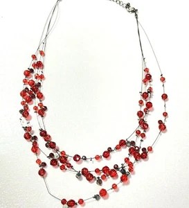 Collar de Disfraz Joyería Cuentas de Vidrio Rojo 3 Hilos Alambre de Cuentas Negro - Imagen 1 de 6