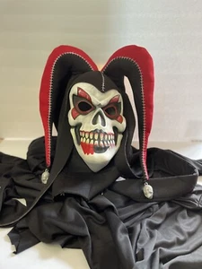 HALLOWEEN COSTUME FUN WORLD JESTER MASK AND BLACK & GOWN - Picture 1 of 4