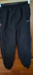 Boys black Slazenger joggers aged 5-6, very good condition - Picture 1 of 3