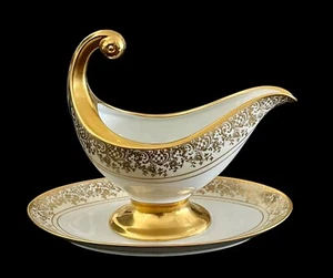 Hutschenreuther Selb Bavaria Gold Encrusted Gravy Boat w/ Attached Underplate - Picture 1 of 9