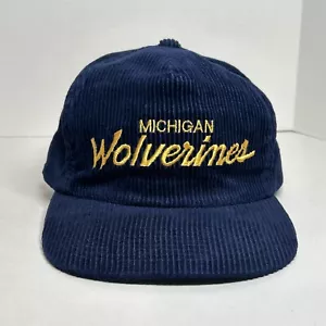 Vintage Michigan Wolverines Mütze Kappe Riemen Rücken Sport Specials Cord Skript - Bild 1 von 16
