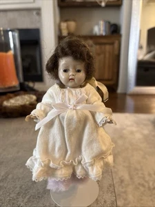 1996 Ginny The Vogue Doll Co On Stand Nachthemd/lila Hausschuhe Augen O&C 7" G71 - Bild 1 von 6