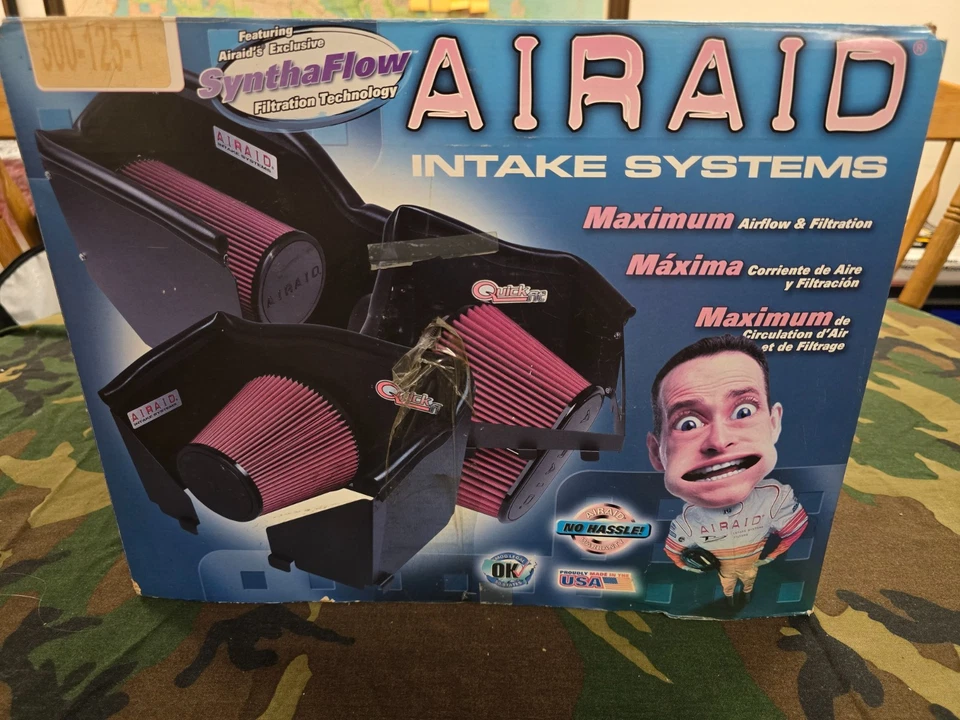 Sistema de admisión de aire Airaid 300-125 02-05 Dodge Ram 3,7 L, 4,7 L, 5,7 L, 5,9 L Foto 1 de 4