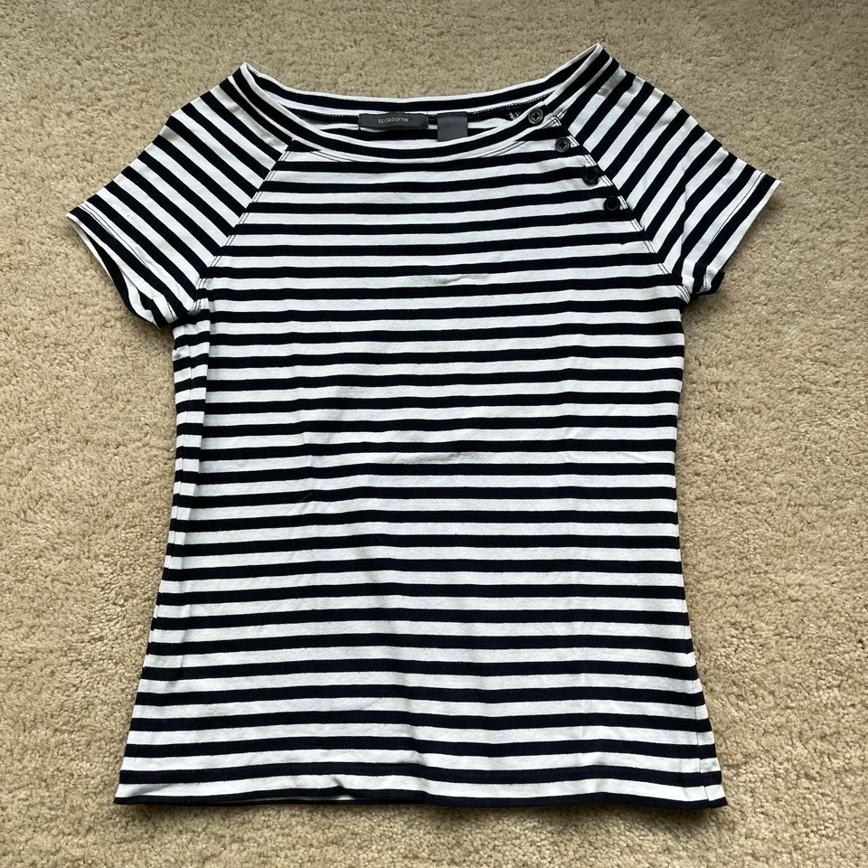 Camiseta para mujer Liz Claiborne blanca y azul marino a rayas cuello barco - talla S - Usada en Excelente Condición Foto 1 de 4