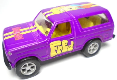 1999 RACING CHAMPIONS '80 FORD BRONCO SCOOBY-DOO! FRED PURPLE 2 5/8" DIECAST SUV - Image 1 of 4