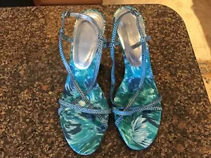 Tacchi Ann Taylor 8,5 Verdi Blu Fori Pelle Made in Italy NUOVI - Foto 1 di 7