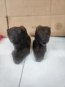 2 Hand Carved Wooden African Lion Sculptures, Figurine Bookends paperweights - Picture 1 of 9