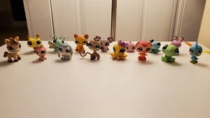 Littlest Pet Shop Toys R Us Exclusive Outdoor Adventure Pet Lot of 15 #1135-1149 - Picture 1 of 10