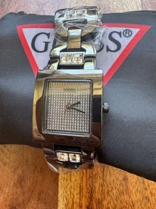 OROLOGIO GUESS Catena Acciaio Inox Tono Grigio Nuovo Autentico W11581L1 Nuovo Con Etichetta - Foto 1 di 1