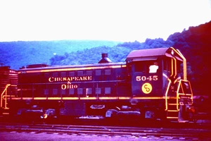 DIAPOSITIVA DUPLICADA KODACHROME CHESAPEAKE & OHIO S-2 #5045 CLIFTON FORGE, VA 7/2/55 - Imagen 1 de 1