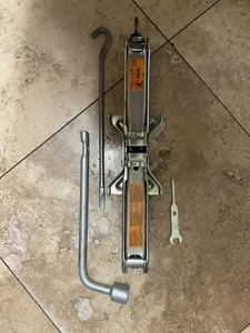 2003-2004-2005-2007-2007-2008 Nissan 350Z Jack with Wrench Tools OEM - Picture 1 of 6
