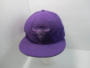 Chicago Bulls Mens Hat Purple 7 1/4 57.7cm Fitted Embroidered Logo NBA New Era * - Picture 1 of 17