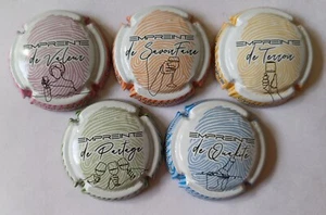 5 BELLES CAPSULES CHAMPAGNE GENERIQUE EMPREINTE 2025 REF N°1478 a 1478d NEWS - Imagen 1 de 1