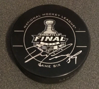 Brian Campbell Blackhawks Signed 2010 STANLEY CUP FINAL GAME SIX NHL Puck COA - Image 1 of 4