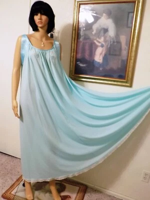 LUCIE ANN VTG Nylon/Antron SEAFOAM BLUE Satin Banded Sleeve Nightgown sze Medium - Image 1 of 4