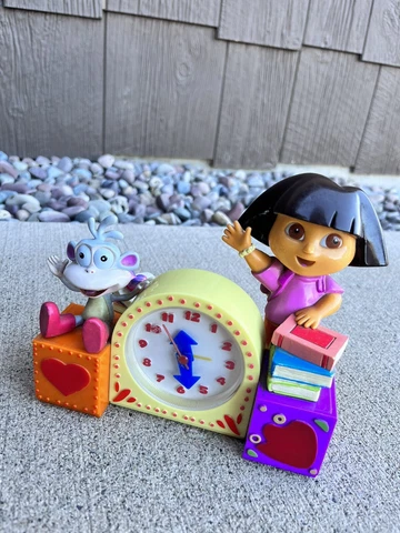 Vintage Viacom 2002 Dora the Explorer Clock Cover