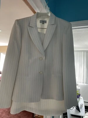 Traje de mujer Stresa marfil 2 piezas falda recta talla 10 chaqueta forrada ajustada Foto 1 de 4