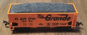 HO Rio Grande 2-Bay Covered Hopper Car D&RGW # 18350 ~ T5840 - Picture 1 of 5