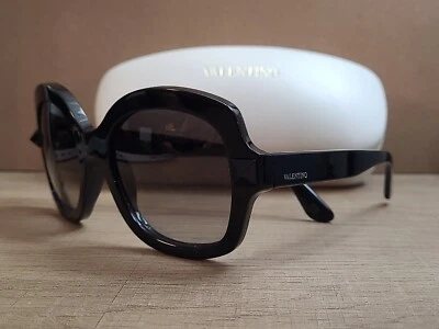 Женские солнцезащитные очки Valentino V697S 001 черные сделано в Италии 140 - Изображение 1 из 4