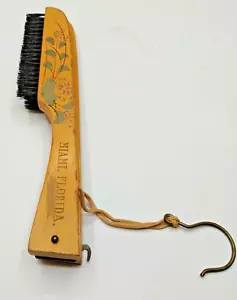 Vtg Souvenir Clothing Brush Yellow Green Floral Converts Travel Hanger Miami Fl. - Picture 1 of 7