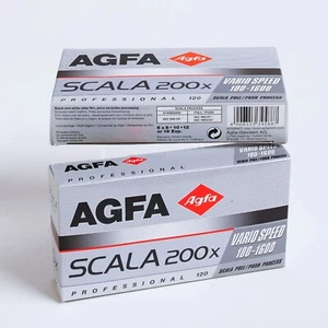 5X (ProPack) Agfa Scala 200x Pro 120 B&W 200ASA film Exp. 2007 - Picture 1 of 1