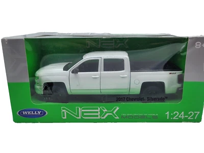 CHEVROLET SILVERADO 2017 WHITE 1/24 WELLY DIECAST MODEL TOY CAR BOXED BOYS TOYS - Image 1 of 4