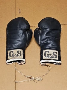RARE VINTAGE G & S BOXING GLOVES. From Old NY Catskill Camp - Picture 1 of 24