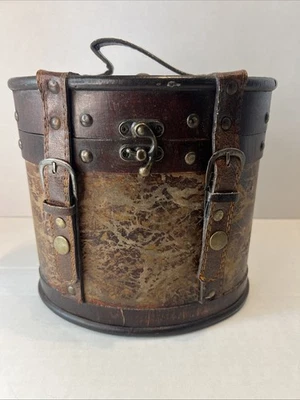 Bolso o bolso de mano vintage de cuero y madera con cierre   Foto 1 de 4