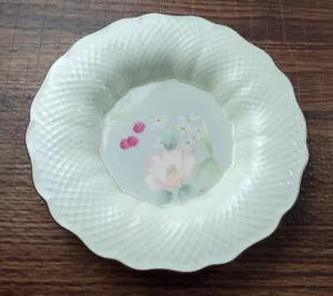 Mikasa Ivory Bone China 7.25" Plate Dish Botanica Gray B2019 Narumi--Japan - Picture 1 of 8