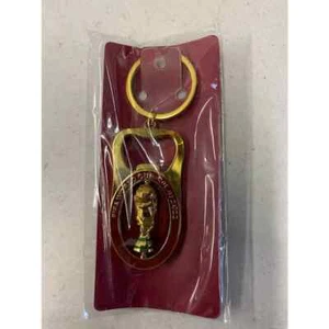 Abridor de botellas de recuerdos de fútbol americano trofeo de la Copa Mundial de Qatar 2022 - Imagen 1 de 4