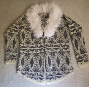 RIVER ISLAND LEMON SPARKLY CARDIGAN FAUX FUR COLLAR SIZE 10 PRE OWNED EX COND - Picture 1 of 1