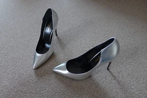 Zapatos de tacón Saint Laurent Nappa Silk Argento, talla 38 / UK5 - BNWB, precio de venta sugerido por el fabricante 750 GBP - Imagen 1 de 10