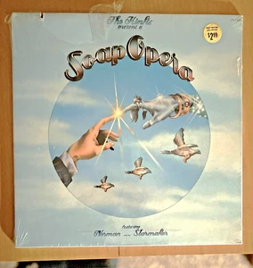 The Kinks - Soap Opera LP - SEALED - 1975 - Gatefold - M-! - Picture 1 of 2