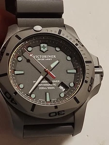 VICTORINOX ESERCITO SVIZZERO I.N.O.X. OROLOGIO SUBACQUEO PROFESSIONALE GRIGIO 45 MM perfette condizioni - Foto 1 di 11
