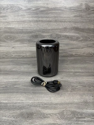 Late 2013 Mac Pro 6,1 12-core Intel Xeon e5 AMD FirePro D500 500GB SSD 64gb RAM - Image 1 of 4