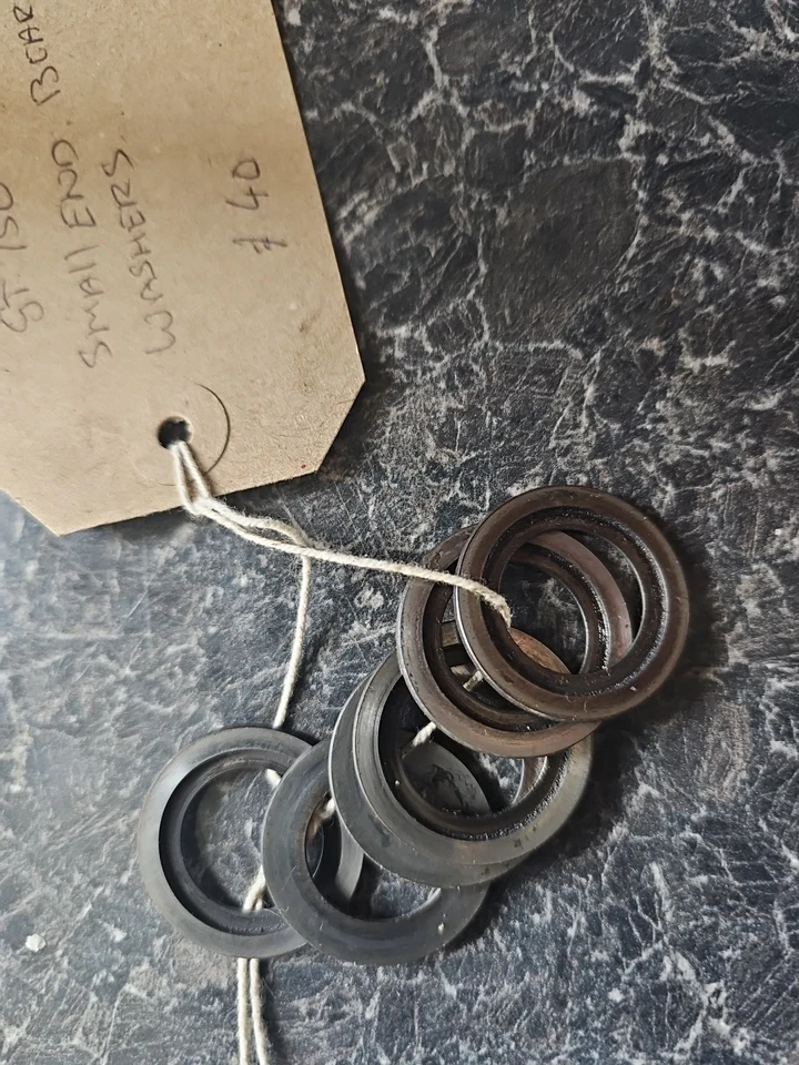 Arandelas de rodamientos de extremo pequeño Suzuki GT750 1972-1977 Foto 1 de 1