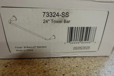 Toallero Delta 73324-SS Kayra 24" montado en la pared - acero inoxidable brillante Foto 1 de 4