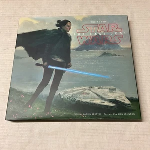 The Art of Star Wars: The Last Jedi: The Official Behind-The-Scenes Companion - Picture 1 of 2