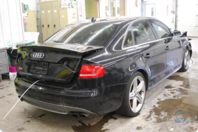 Pinza de freno de disco delantera izquierda usada se adapta a: Audi S4 2010 delantera izquierda grado A Foto 1 de 4