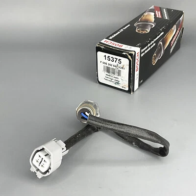 BOSCH GENUINE OXYGEN SENSOR For 2005-2011 Jaguar S-Type XF XFR XKV8 XKR - Image 1 of 4