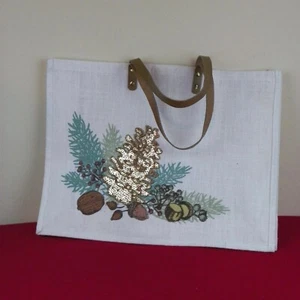Two's Company Jute Tote Purse Pine Cones Acorns Nuts Berries New 20 x 15 - Picture 1 of 5