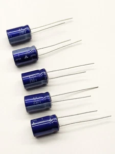 10 piezas. Condensador electrolítico radial 4,7uF/250V 85° Matsushita Panasonic - Imagen 1 de 2