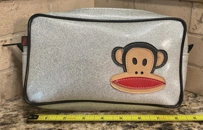 RARO Bolso sin asas cosmético vintage original Paul Frank Julius PLATA BRILLO con cremallera Foto 1 de 4
