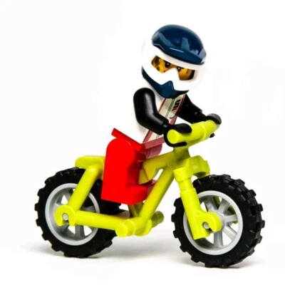 LEGO Outdoor Adventures Minifigure: Trail Cyclist (cty0916) 60202 Mountain Bike - Image 1 of 4