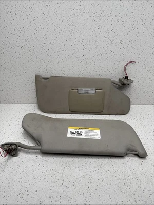 2006 Chrysler 300 Driver & Passenger Sun Visor Mirror  Pair - Image 1 of 4