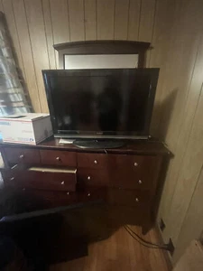 Hitachi LCD TV - Picture 1 of 1
