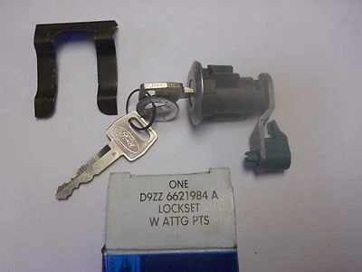 Juego de cerradura de puerta derecha ford mustang 1979 nuevo de lote Foto 1 de 2