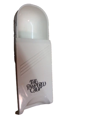 The Pampered Chef Adjustable Measuring Cup 1/8 - 1/2 Cup Vtg Plastic White   956 - Image 1 of 4