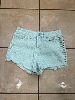 Victoria Secret розовый зеленый леопард с заклепками нахальный Jean шорты размер 2 - Изображение 1 из 3